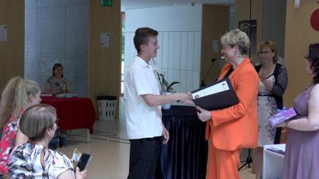 Podelitev maturitetnih spričeval na SŠ Ravne (4)